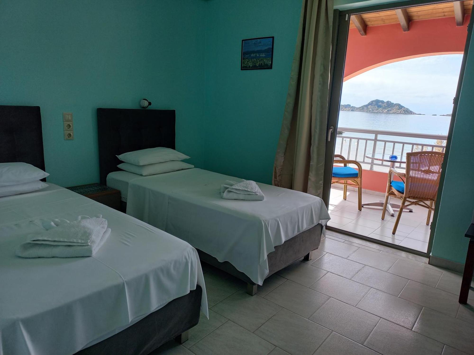 Porto-Fino Hotel Arílasz Kültér fotó