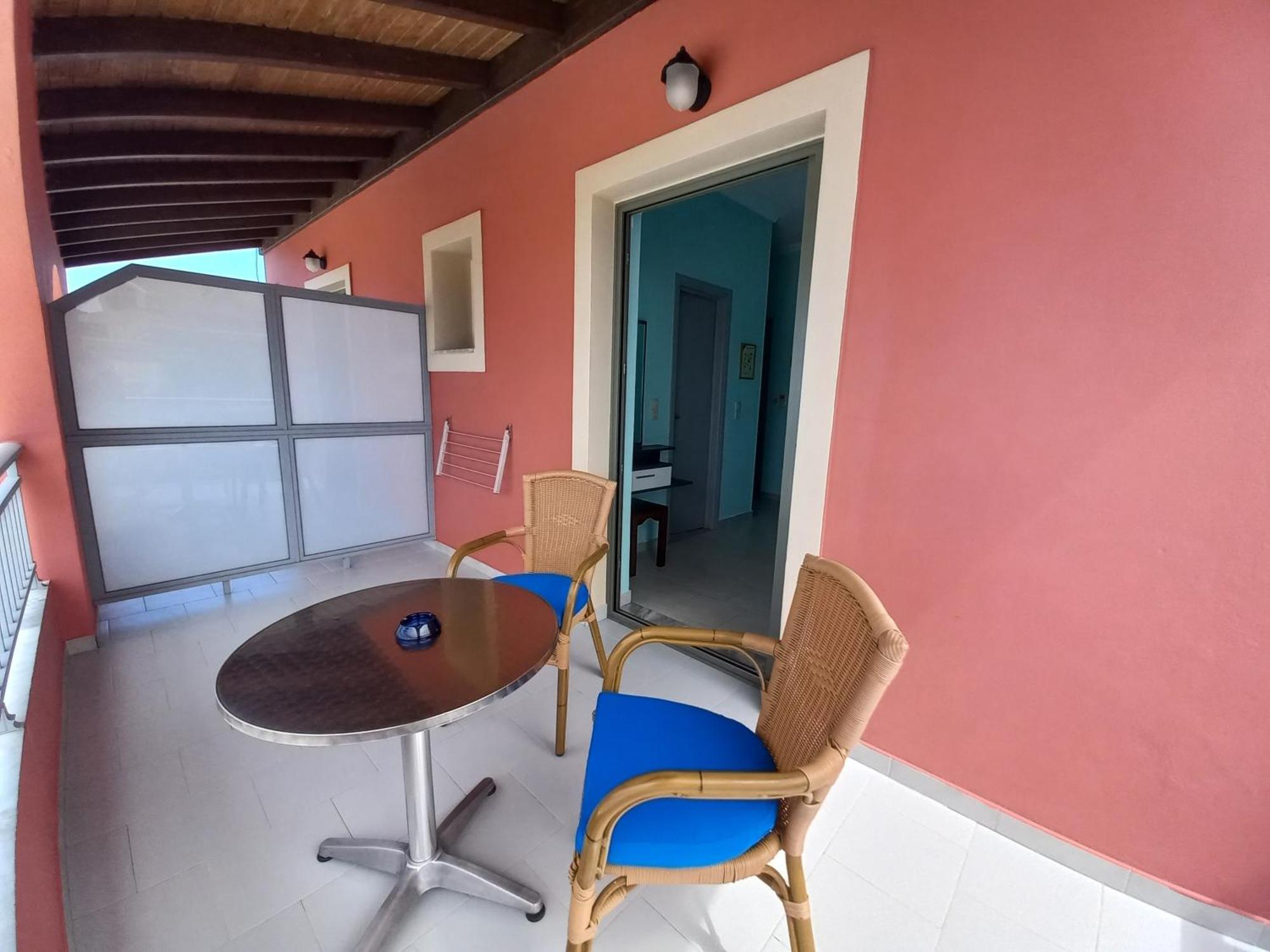 Porto-Fino Hotel Arílasz Kültér fotó
