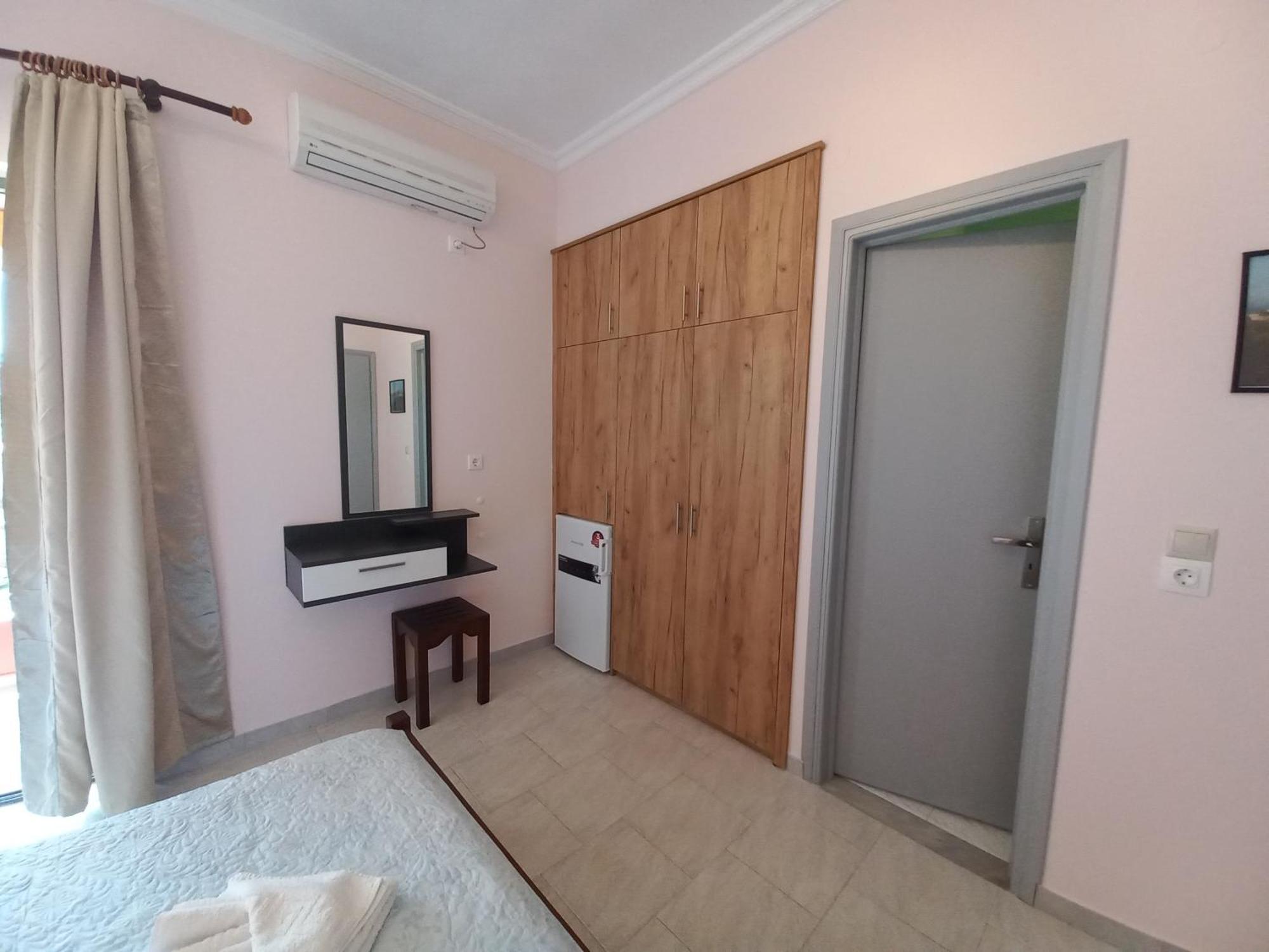 Porto-Fino Hotel Arílasz Kültér fotó
