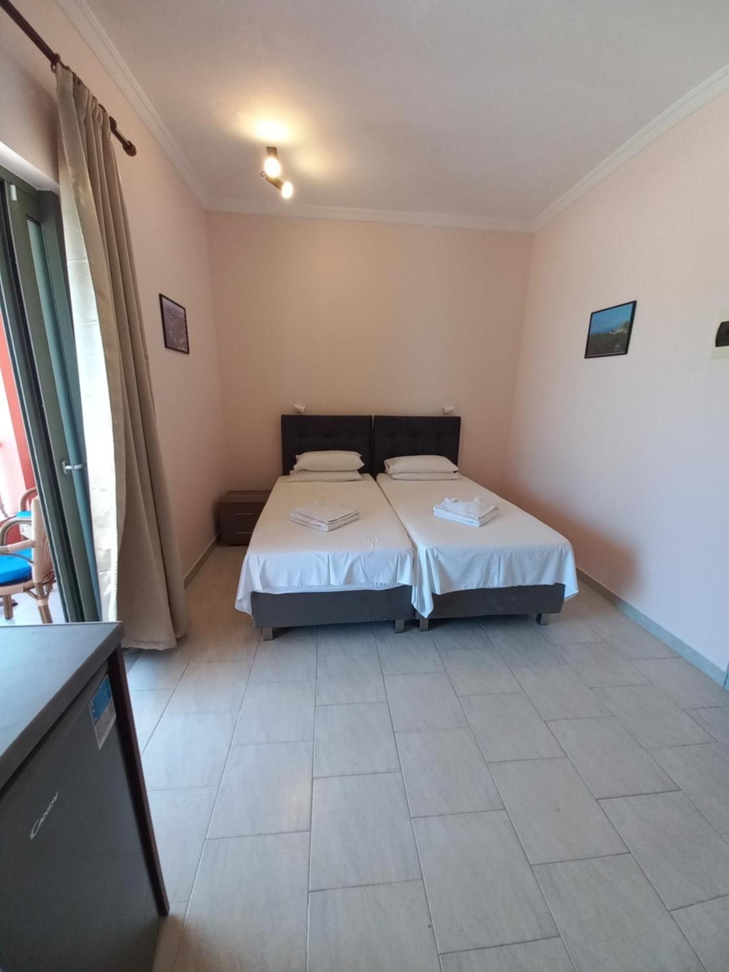 Porto-Fino Hotel Arílasz Kültér fotó